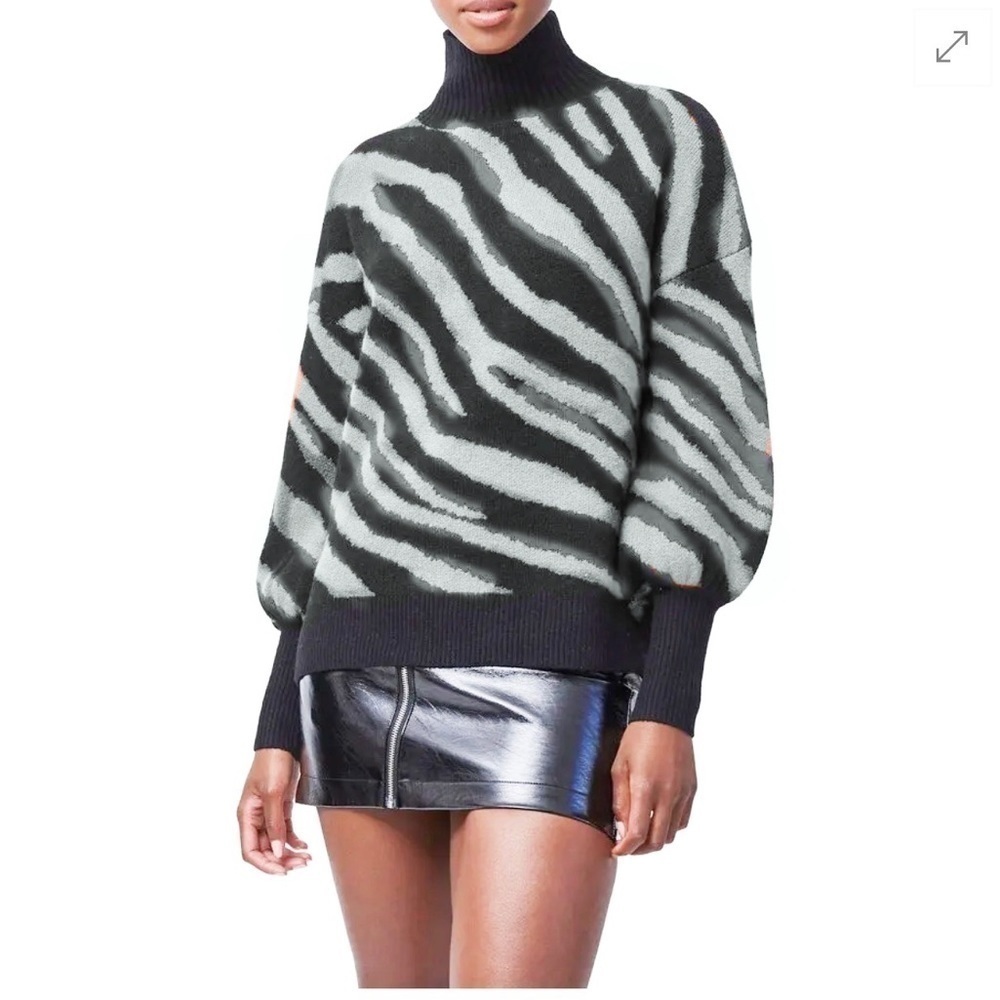 French CONNECTION Tiger Jacquard Sweater Size Medium